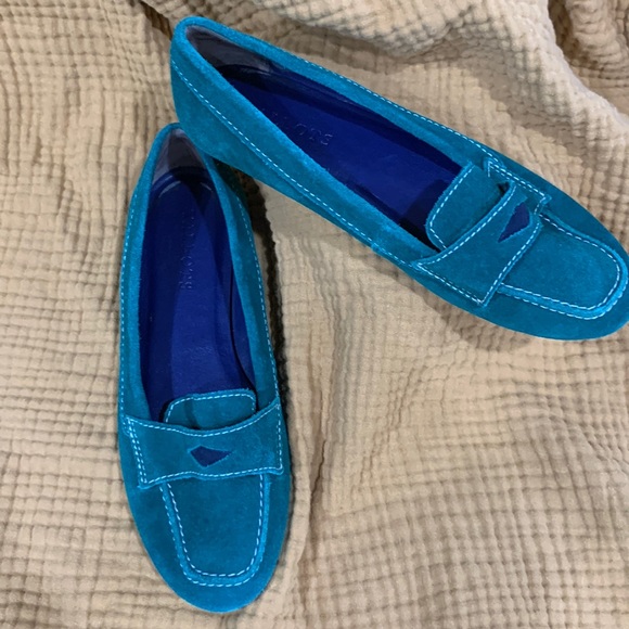 Talbots Shoes Classic Talbots Green And Navy Suede Loafers Euc 62m